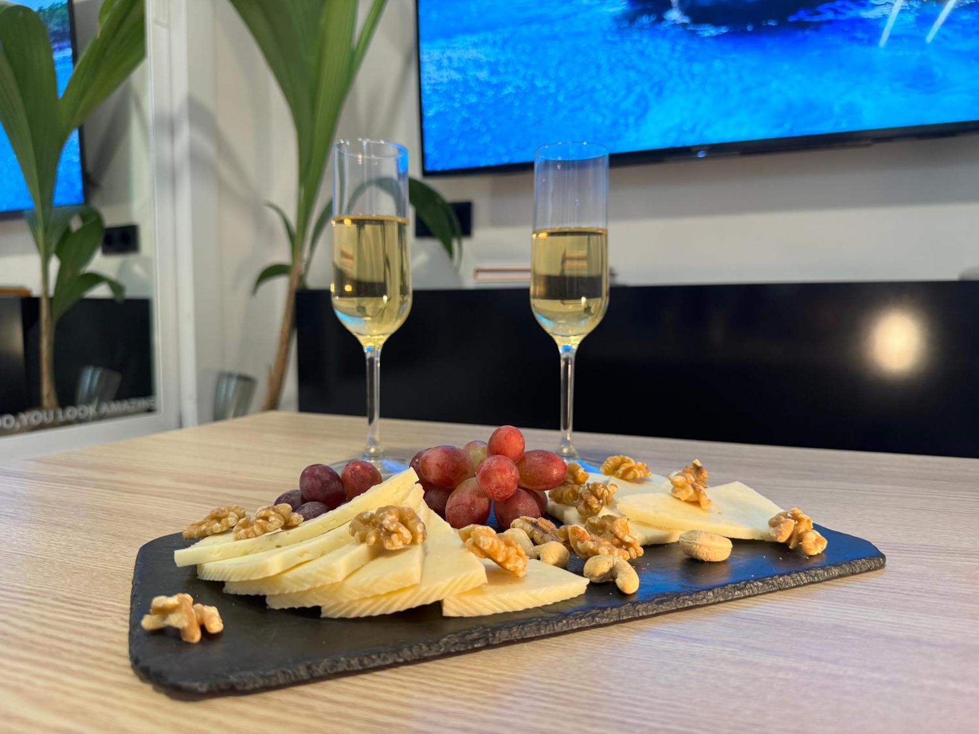 Zelun Suite Torremolinos Center Экстерьер фото