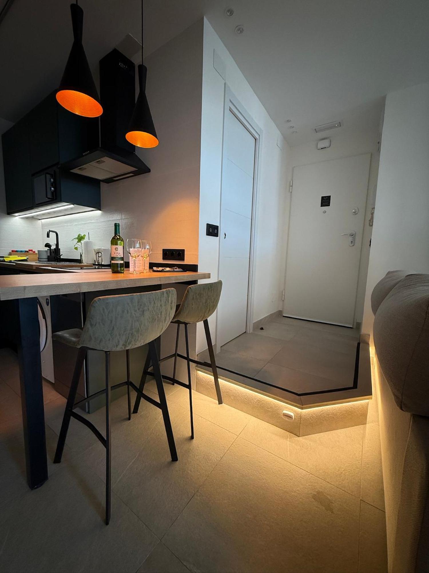 Zelun Suite Torremolinos Center Экстерьер фото
